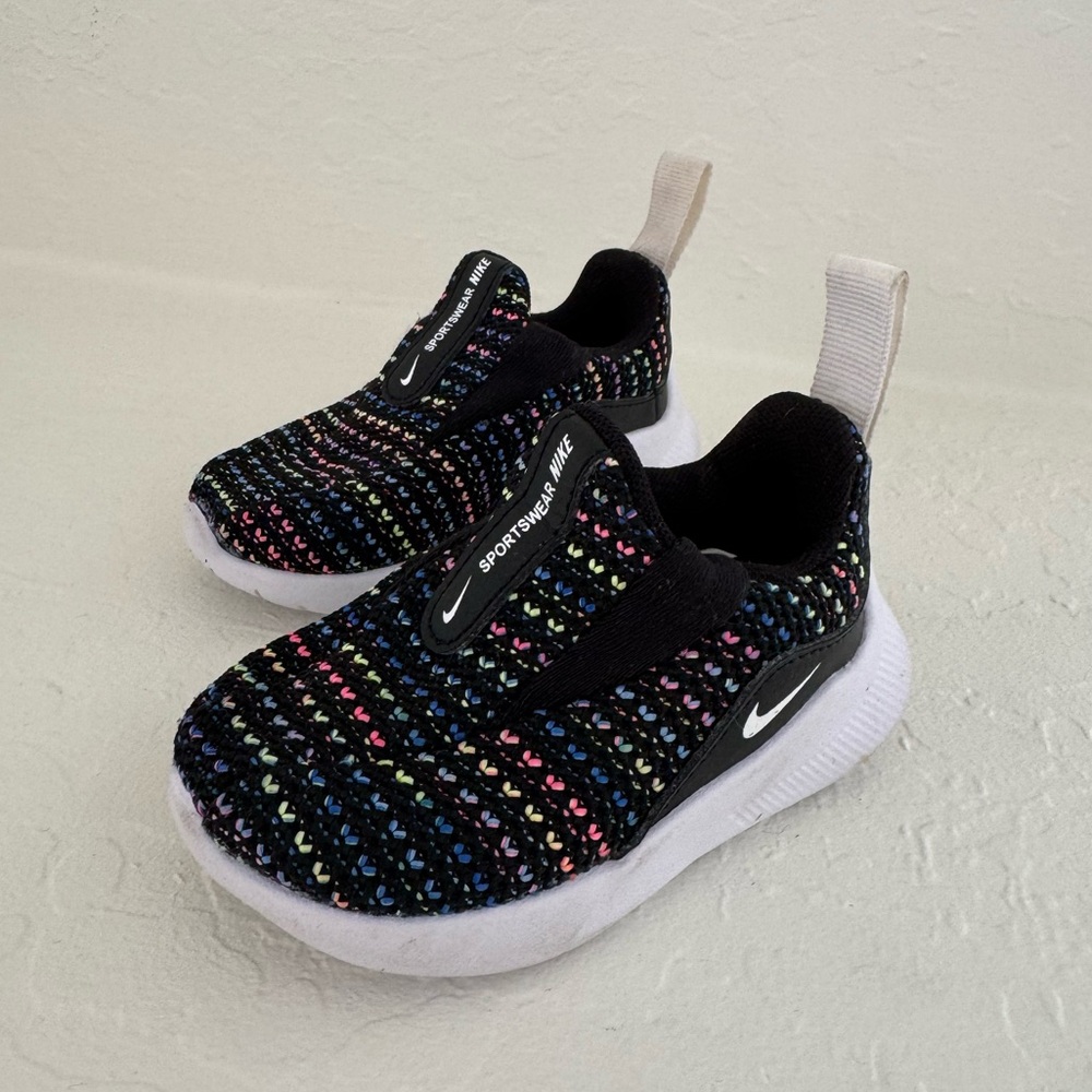 Nike Viale SE 3C Toddler Black White Multicolor Laceless Sneakers AQ9647-002